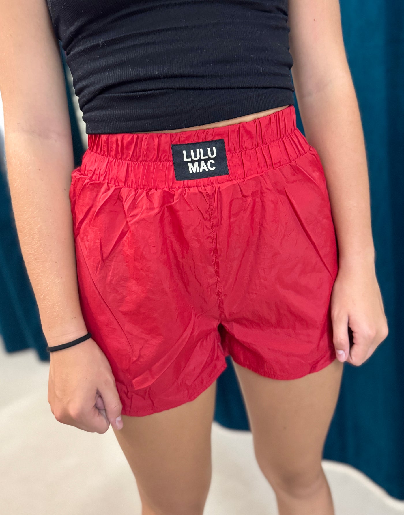 LULU MAC SOLID SHORTS